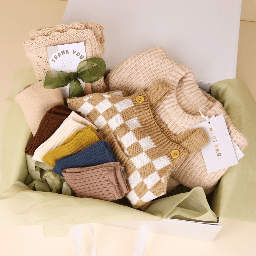 Newborn Knit & Knots Gift Box (Sand)
